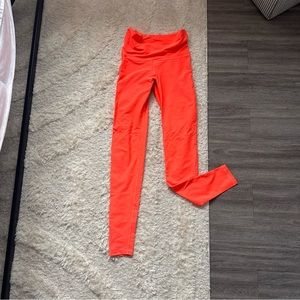 Old Navy Active Extra High-Waisted Powersoft Leggings medium TALL (full length)